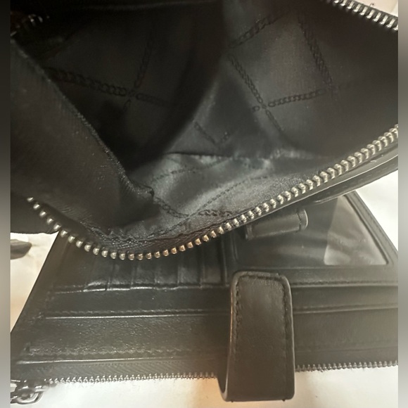 EUC Michael Kors Jet Set Double Zip Wristlet - Picture 10 of 17